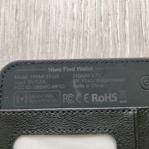 Trackable wallet/passport holder - Picture 6 of 12